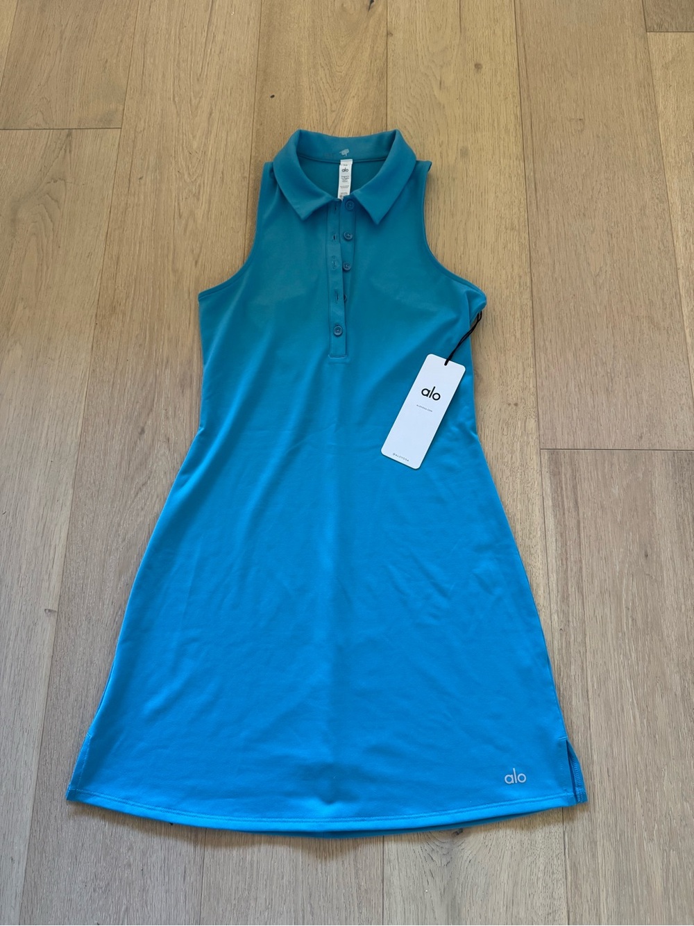 NWT ALO YOGA Charmed Point Collar Sleeveless Tennis Dress in Blue Splash Sz XS - Picture 3 of 6